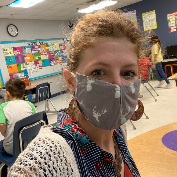 Meet your Posher, Chelea - Picture 3 of 6